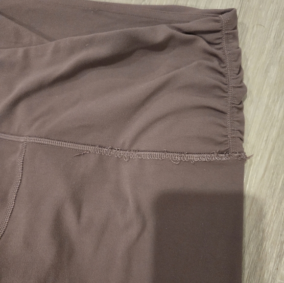 Lululemon Align HR Crop 21 Cross Waist Leggings In Spiced Chai Women’s Sz 4 - Picture 5 of 8
